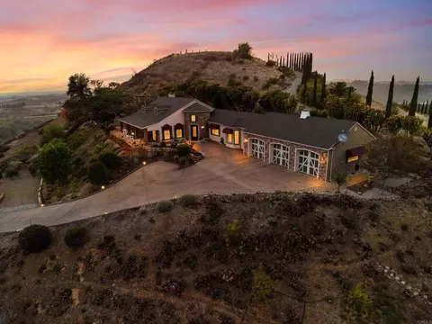 Exterior - 30419 Canyon Ests, Vista, CA 92084 photo 9 of 25