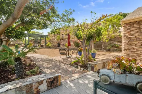 Exterior - 30419 Canyon Ests, Vista, CA 92084 photo 17 of 25