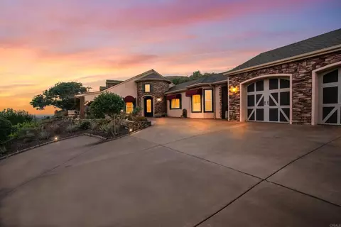 Exterior - 30419 Canyon Ests, Vista, CA 92084 photo 10 of 25