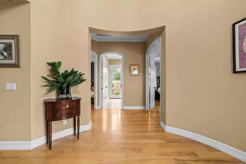 Entry Way - 30419 Canyon Ests, Vista, CA 92084 photo 3 of 6