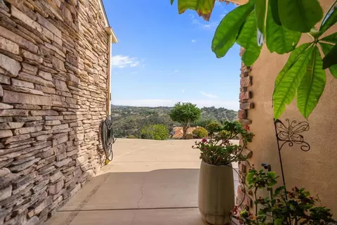 Exterior - 30419 Canyon Ests, Vista, CA 92084 photo 12 of 25
