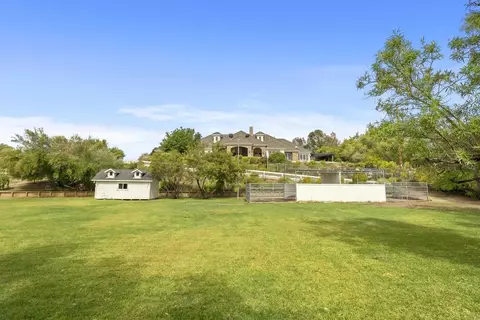 Exterior - 3401 Adams Run, Encinitas, CA 92024 photo 5 of 9
