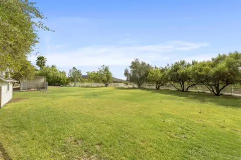 Exterior - 3401 Adams Run, Encinitas, CA 92024 photo 7 of 9