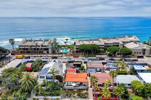 View/Area - 1034 3rd St, Encinitas, CA 92024 photo 3 of 4