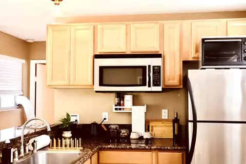 Kitchen - 1034 3rd St, Encinitas, CA 92024 photo 4 of 5