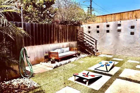 Exterior - 1034 3rd St, Encinitas, CA 92024 photo 3 of 5