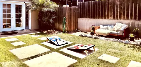 Exterior - 1034 3rd St, Encinitas, CA 92024 photo 4 of 5
