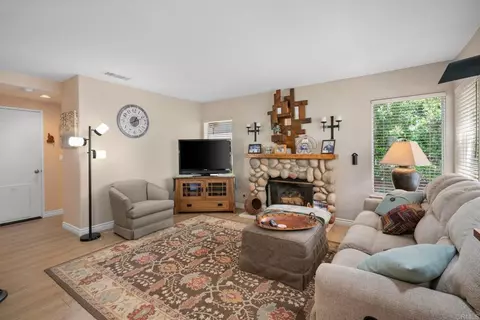 Living - 4819 Pastel Ct, Oceanside, CA 92057 photo 3 of 4