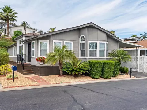 444 N El Camino Real Pkwy #SPC 64, Encinitas, CA 92024