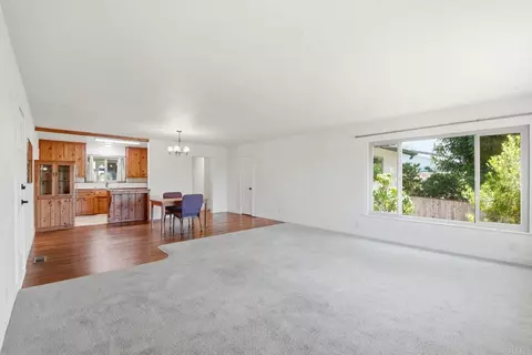 Living - 932 Stratford Dr, Encinitas, CA 92024 photo 4 of 4