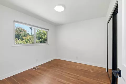 Bedroom - 932 Stratford Dr, Encinitas, CA 92024 photo 1 of 6