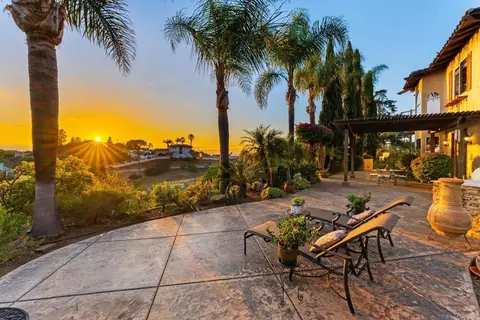 1829 Elevado Rd, Vista, CA 92084