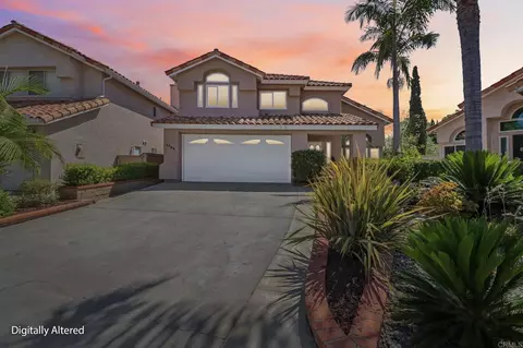 1789 Pinnacle Ct, Vista, CA 92081