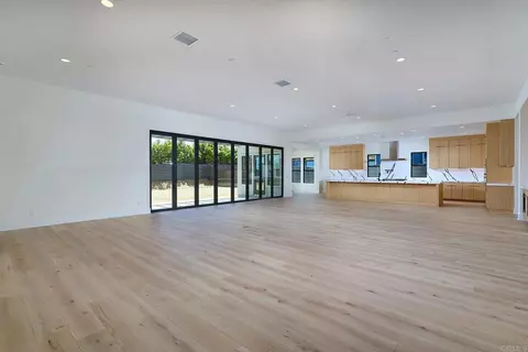 Living - 417 Bell Ranch Rd, Solana Beach, CA 92075 photo 2 of 5