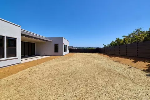 Exterior - 417 Bell Ranch Rd, Solana Beach, CA 92075 photo 7 of 8