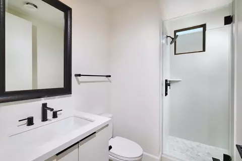 Bath - 417 Bell Ranch Rd, Solana Beach, CA 92075 photo 4 of 4