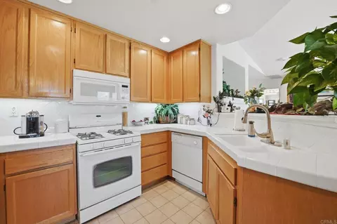 Kitchen - 279 Trilogy St, San Marcos, CA 92078 photo 1 of 2