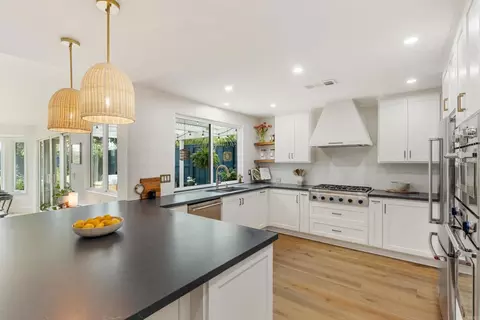 Kitchen - 1821 Hawk View Dr, Encinitas, CA 92024 photo 2 of 3