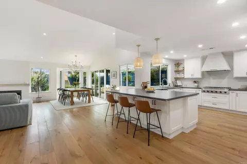 Kitchen - 1821 Hawk View Dr, Encinitas, CA 92024 photo 1 of 3