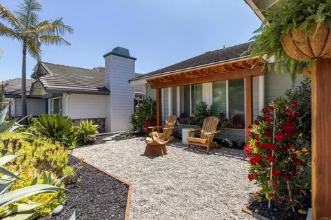 Exterior - 1821 Hawk View Dr, Encinitas, CA 92024 photo 4 of 11