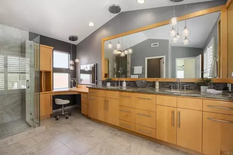 Bath - 4863 Marathon Way, Oceanside, CA 92054 photo 4 of 5