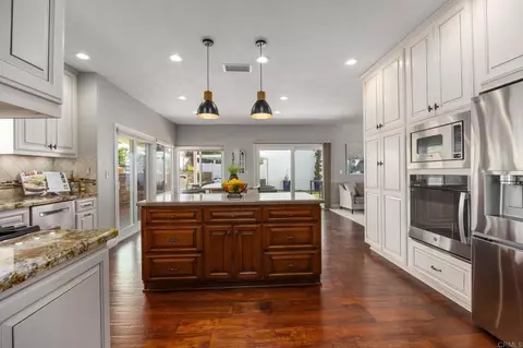 Kitchen - 4863 Marathon Way, Oceanside, CA 92054 photo 6 of 8