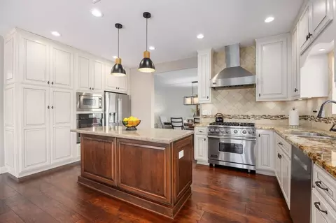 Kitchen - 4863 Marathon Way, Oceanside, CA 92054 photo 4 of 8