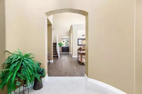 Entry Way - 7216 Sanderling Ct, Carlsbad, CA 92011 photo 1 of 2