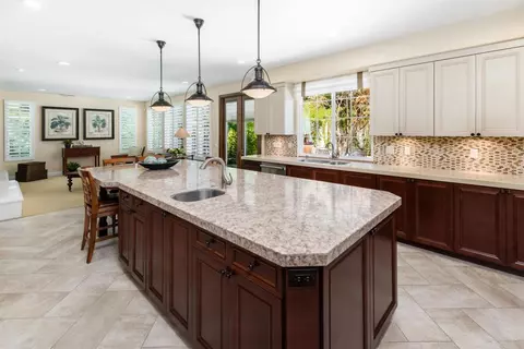 Kitchen - 7216 Sanderling Ct, Carlsbad, CA 92011 photo 3 of 5