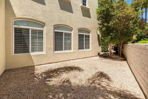 Exterior - 7216 Sanderling Ct, Carlsbad, CA 92011 photo 8 of 10