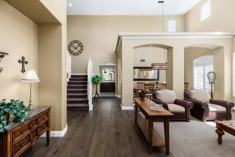 Entry Way - 7216 Sanderling Ct, Carlsbad, CA 92011 photo 2 of 2