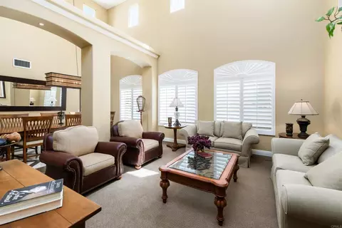 Living - 7216 Sanderling Ct, Carlsbad, CA 92011 photo 2 of 3