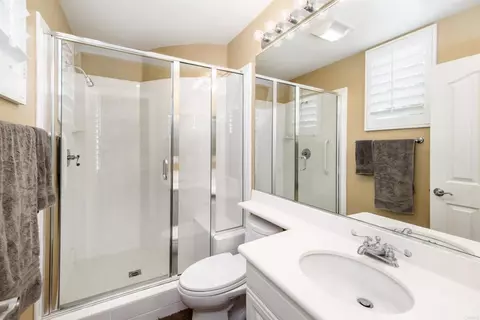 Bath - 7216 Sanderling Ct, Carlsbad, CA 92011 photo 1 of 7