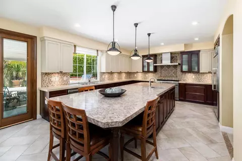 Kitchen - 7216 Sanderling Ct, Carlsbad, CA 92011 photo 4 of 5