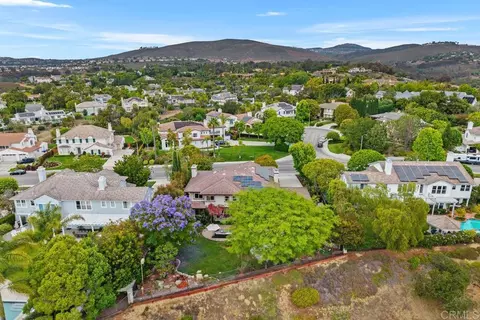 View/Area - 7971 Paseo Esmerado, Carlsbad, CA 92009 photo 2 of 5