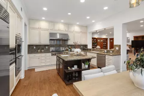 Kitchen - 7971 Paseo Esmerado, Carlsbad, CA 92009 photo 2 of 2