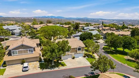 View/Area - 4544 Cambridge Way, Carlsbad, CA 92010 photo 6 of 11