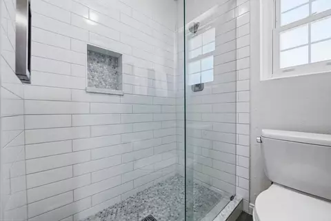 Bath - 4544 Cambridge Way, Carlsbad, CA 92010 photo 4 of 5