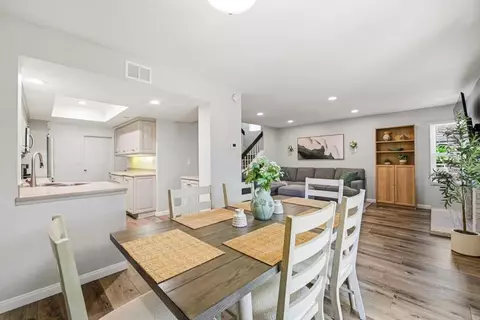 Dining - 4544 Cambridge Way, Carlsbad, CA 92010 photo 3 of 3