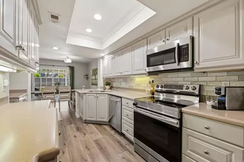 Kitchen - 4544 Cambridge Way, Carlsbad, CA 92010 photo 5 of 5