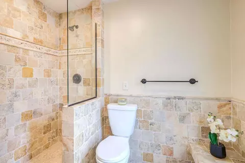 Bath - 1312 Hawk Ln, El Cajon, CA 92020 photo 4 of 6