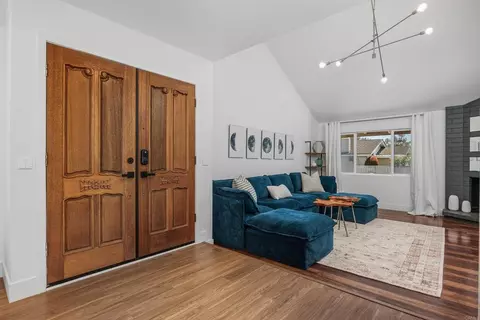 Entry Way - 1766 Hill Top Ln, Encinitas, CA 92024 photo 5 of 5