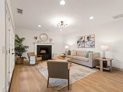 Living - 13737 Temple St, Poway, CA 92064 photo 3 of 4