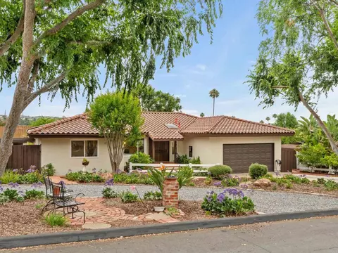 Exterior - 13737 Temple St, Poway, CA 92064 photo 2 of 11