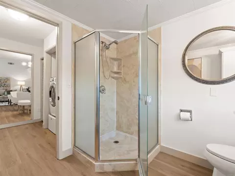 Bath - 13737 Temple St, Poway, CA 92064 photo 6 of 6