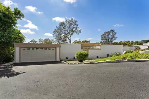 3621 Vista Campana S #12, Oceanside, CA 92057