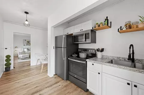 Kitchen - 13104 Lakeview Granada Dr, Lakeside, CA 92040 photo 4 of 5