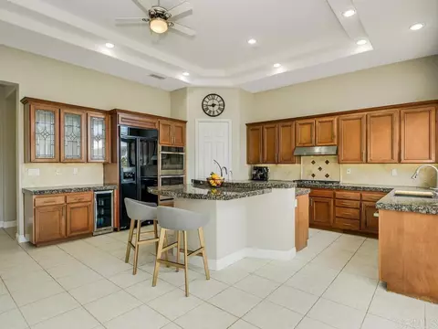 Kitchen - 2737 Dos Lomas, Fallbrook, CA 92028 photo 5 of 6