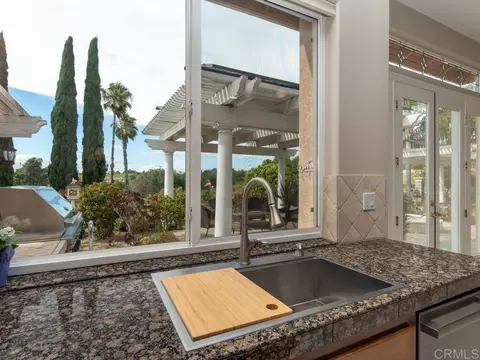 Kitchen - 2737 Dos Lomas, Fallbrook, CA 92028 photo 3 of 6