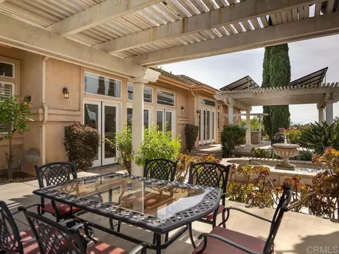 Exterior - 2737 Dos Lomas, Fallbrook, CA 92028 photo 8 of 27